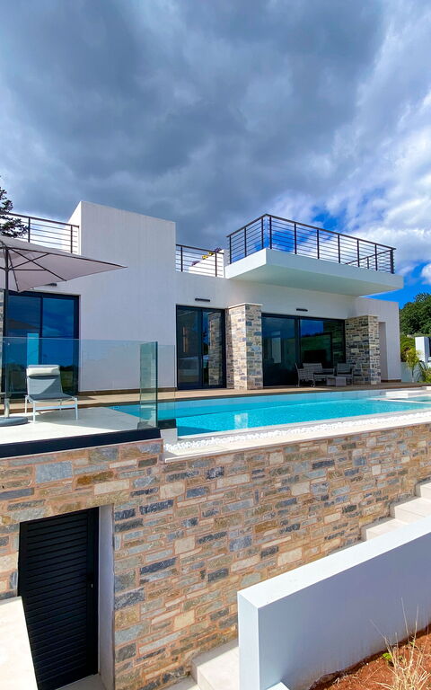 Villa Kallos: Außen, Draussen, Schwimmbad