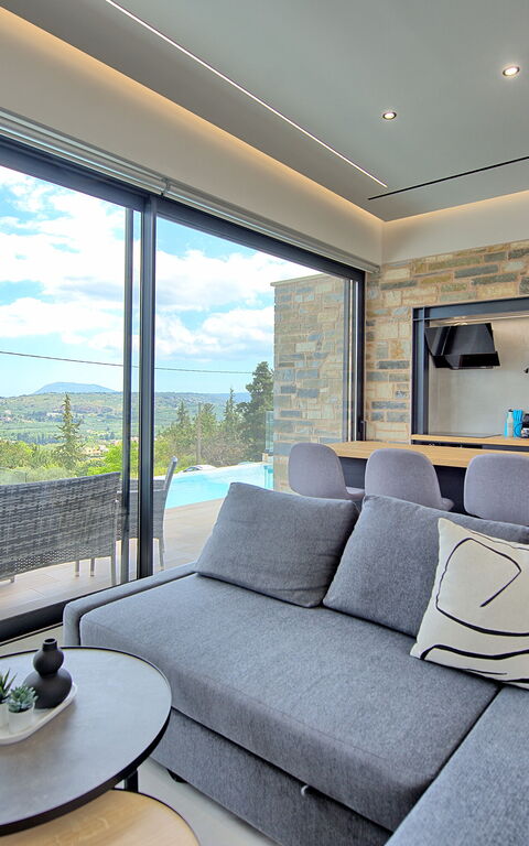 Villa Kallos: Esszimmer, Küche, Wohnzimmer