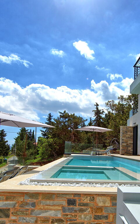 Villa Kallos: Schwimmbad