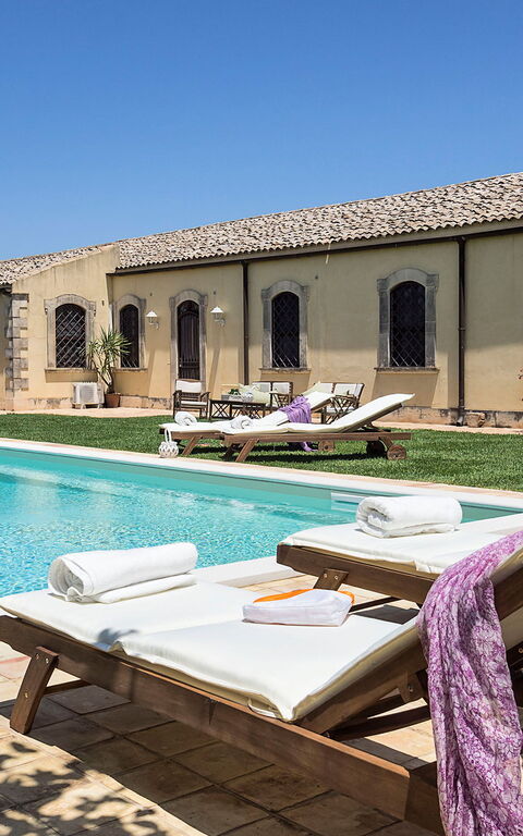 Don Salvatore: Außen, Garten, Schwimmbad