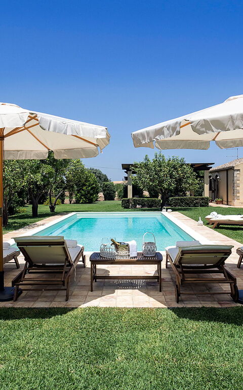 Don Salvatore: Außen, Garten, Schwimmbad