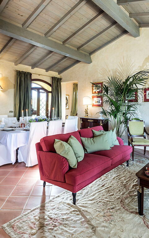 Don Salvatore: Esszimmer, Wohnzimmer