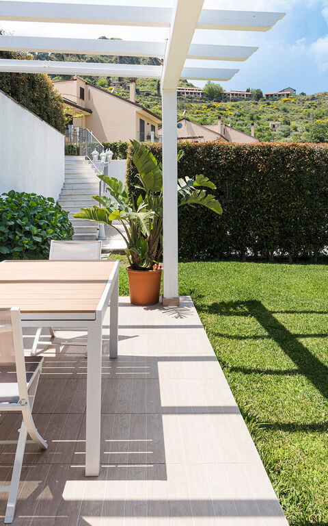 Villa Giutitta: Außen, Garten