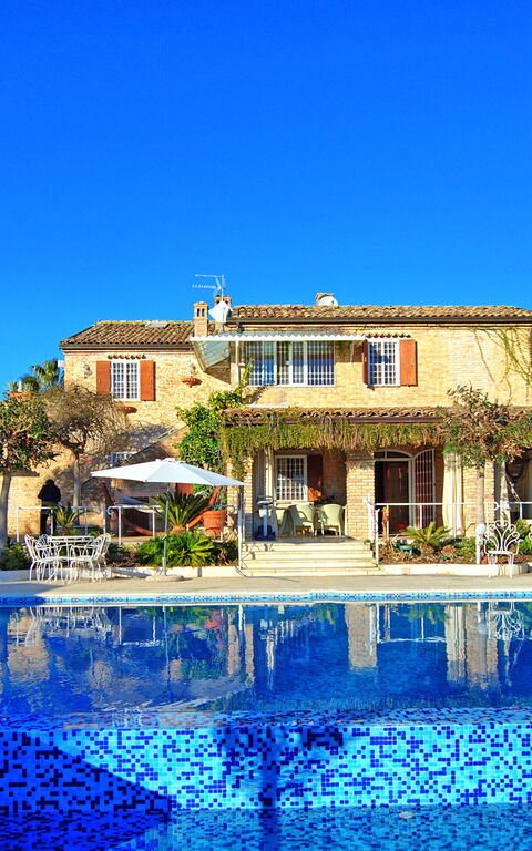 Villa Vittoria: Draussen, Schwimmbad