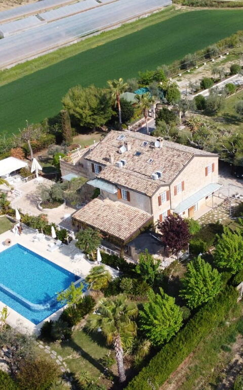 Villa Vittoria: Draussen