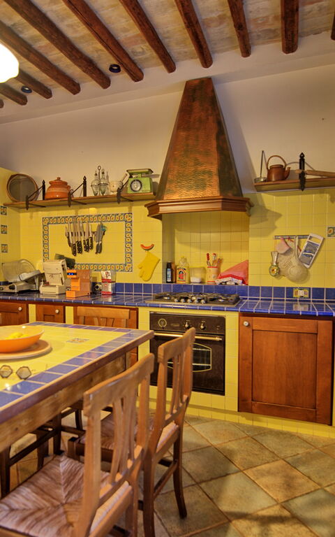 Villa Vittoria: Esszimmer, Küche