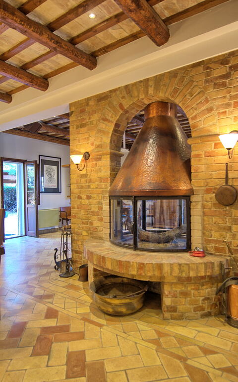 Villa Vittoria: Esszimmer, Wohnzimmer