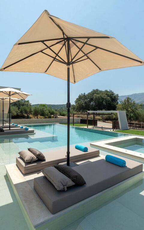 Villa El: Schwimmbad