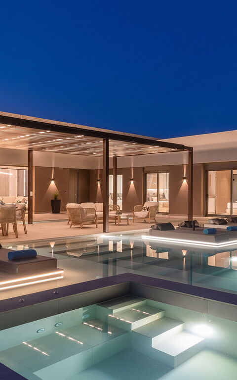 Villa El: Schwimmbad