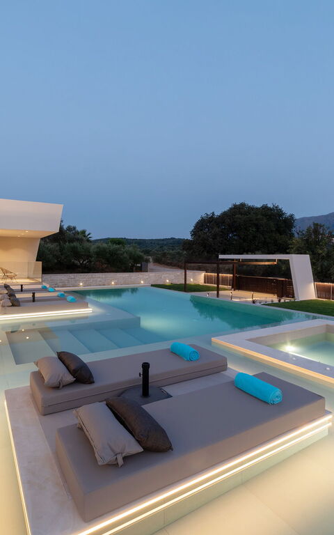 Villa El: Schwimmbad