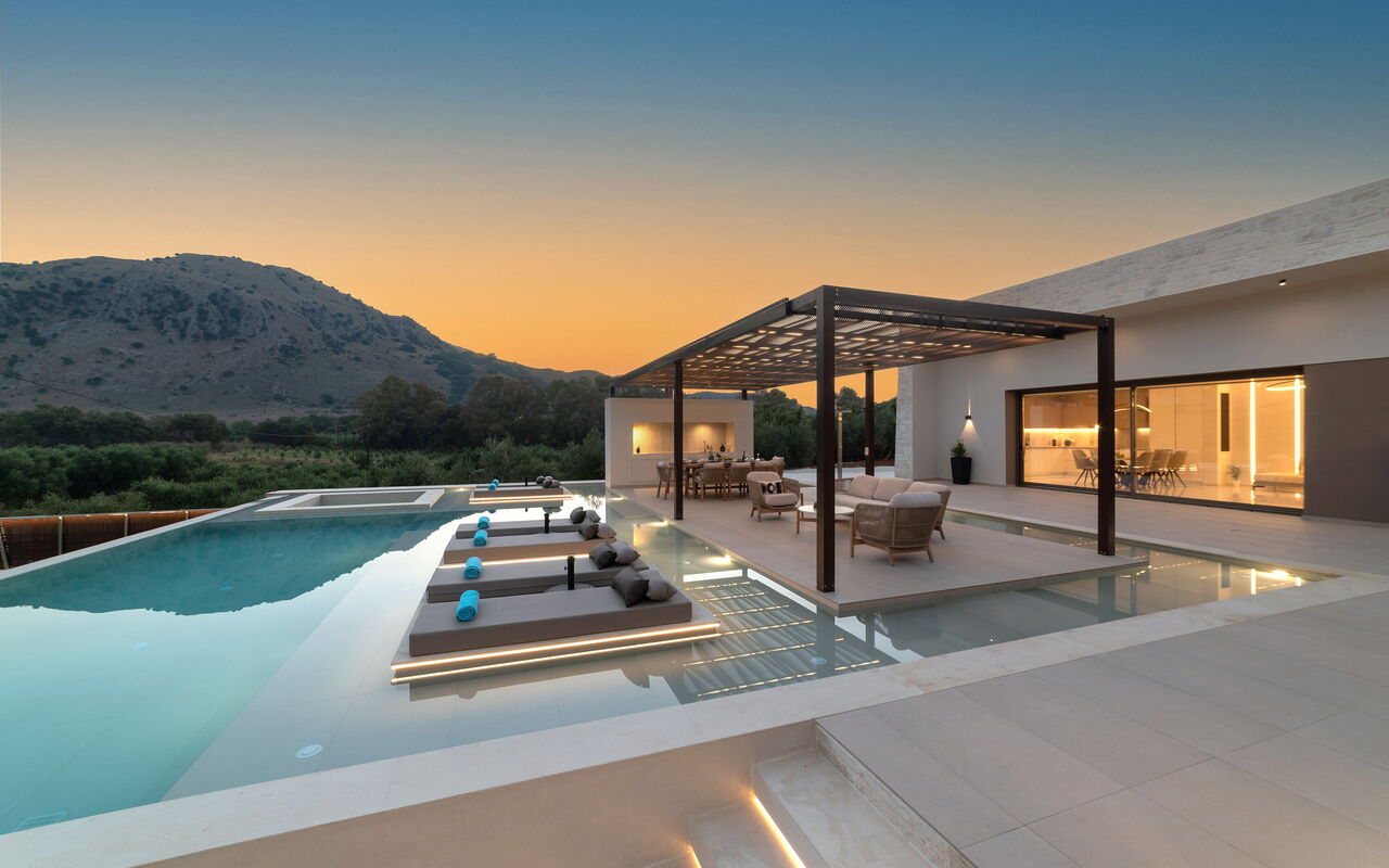 Villa El: Schwimmbad