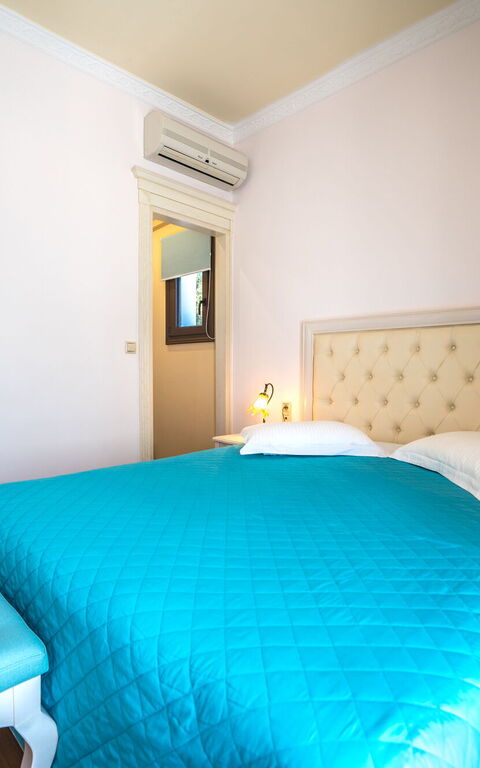 Iro Royal Villa: Schlafzimmer