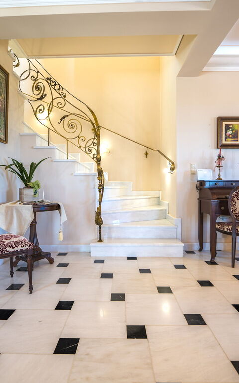 Iro Royal Villa: Wohnzimmer