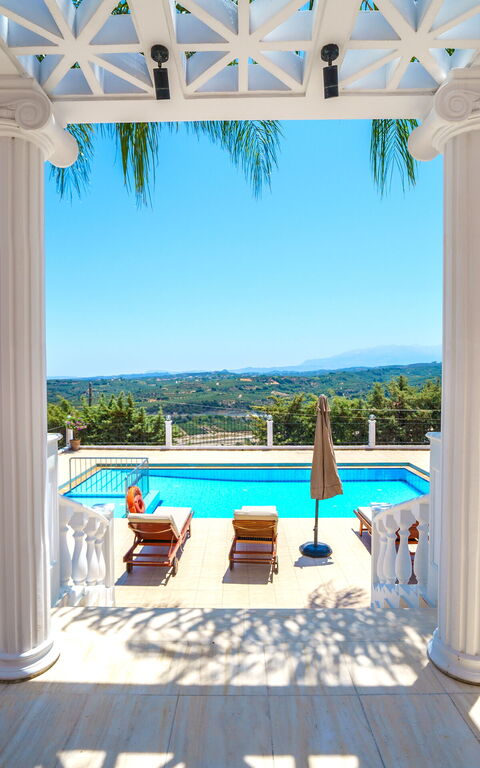 Iro Royal Villa: Ansichten, Außen, Draussen, Schwimmbad