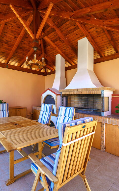 Iro Royal Villa: Außen, Balkon / Terrasse / Patio, Draussen