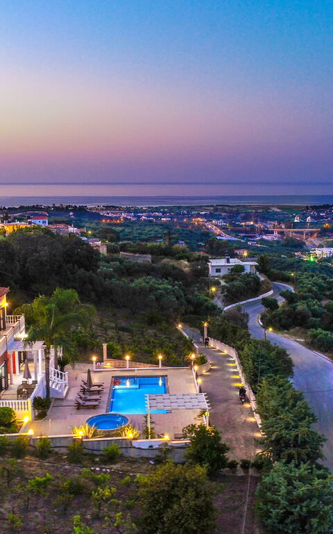 Iro Royal Villa: Ansichten, Außen, Draussen, Schwimmbad