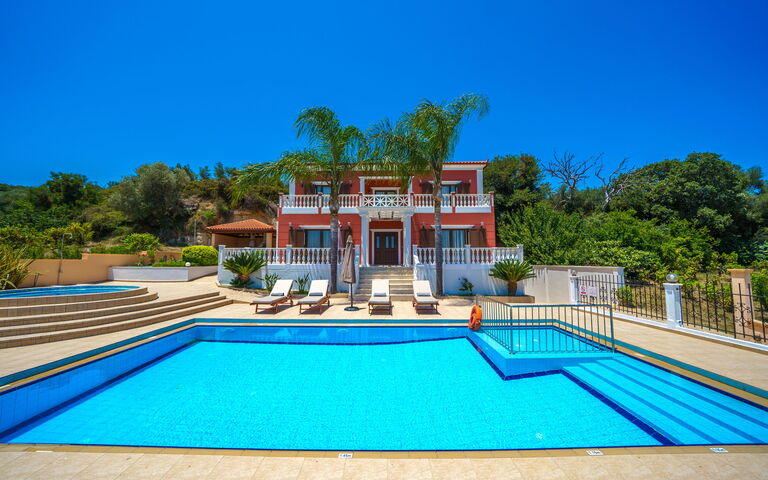 Iro Royal Villa: Außen, Draussen, Schwimmbad