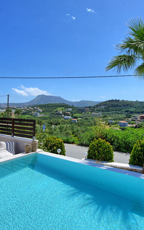 Villa Kostantina: Draussen, Schwimmbad