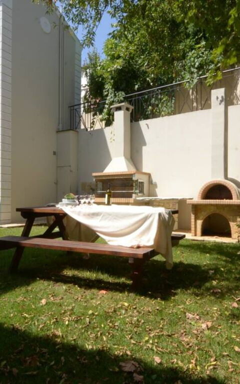 Villa Angie: Außen, Draussen