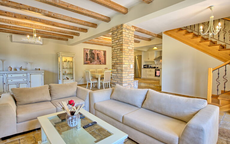 Villa Angie: Wohnzimmer