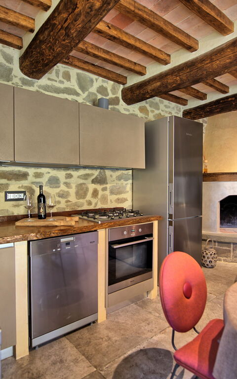 Villa Mulino: Esszimmer, Küche, Wohnzimmer