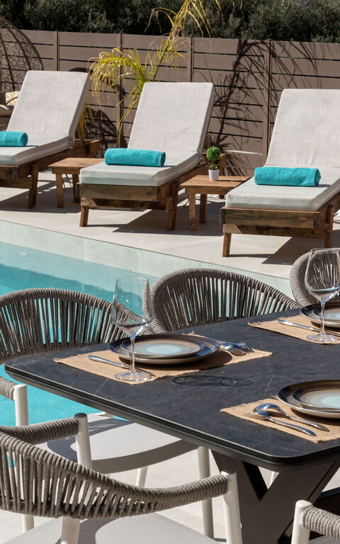 Villa Silentium Evilia: Außen, Draussen, Schwimmbad