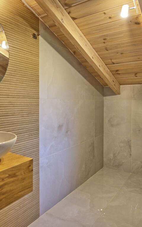 Villa Silentium Evilia: Bad