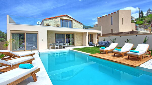 Villa Silentium Evilia: Außen, Draussen, Garten, Schwimmbad