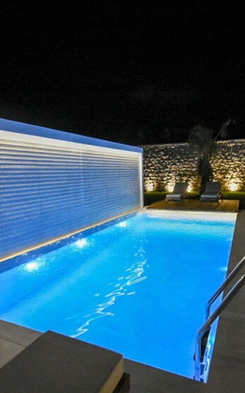 Villa Silentium Ionia: Außen, Schwimmbad