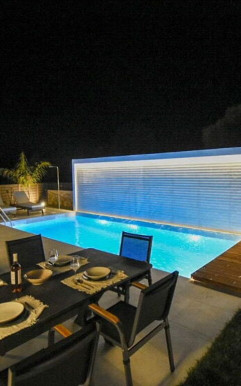 Villa Silentium Ionia: Außen, Schwimmbad