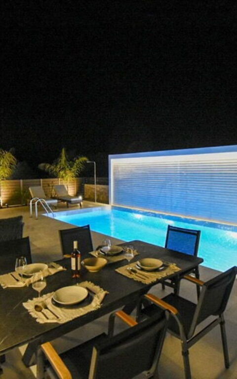 Villa Silentium Ionia: Außen, Schwimmbad