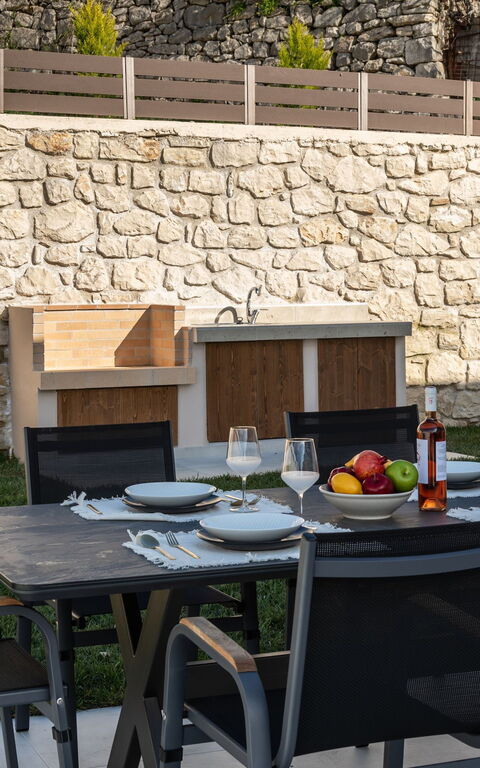 Villa Silentium Ionia: Balkon / Terrasse / Patio, Draussen, Garten