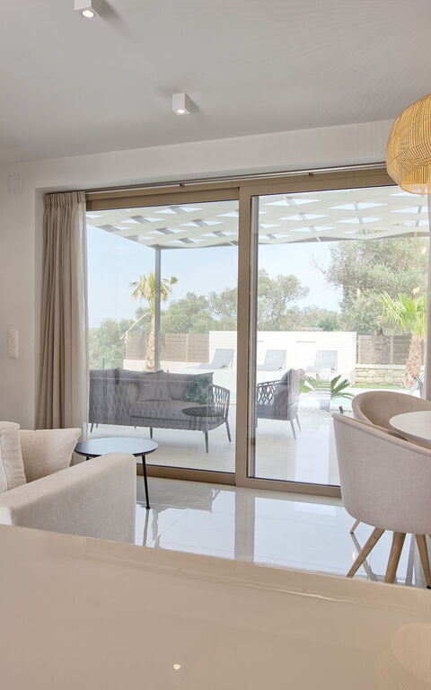 Villa Silentium Olia: Esszimmer, Wohnzimmer