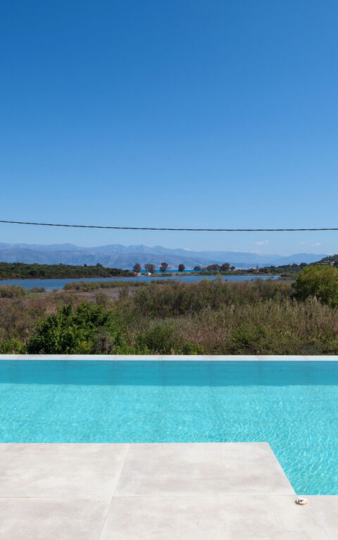 Villa Otter: Ansichten, Draussen, Schwimmbad