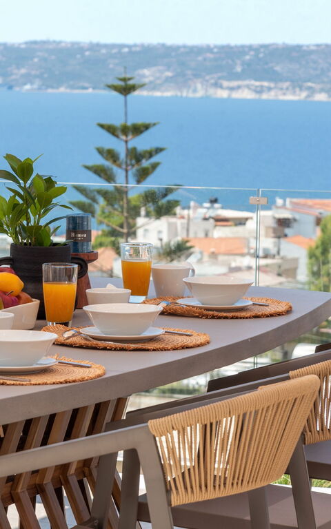 Seaview Lux: Außen, Draussen, Essen