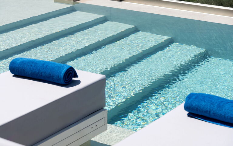 Seaview Lux: Außen, Draussen, Schwimmbad