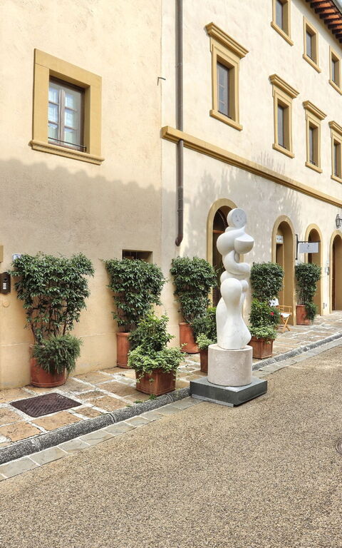 Il Borgo: Außen, Draussen