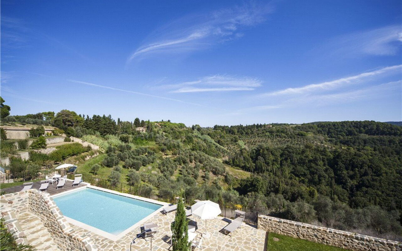 Il Borgo: Ansichten, Draussen, Garten, Schwimmbad