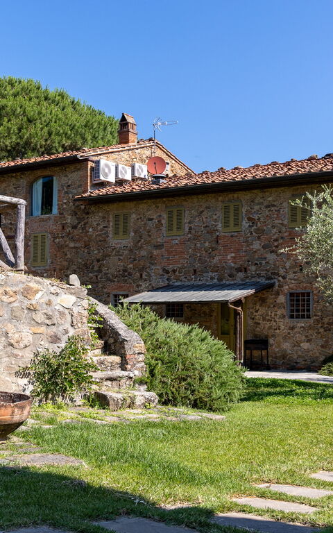 Villa Bellostare: Draussen, Garten