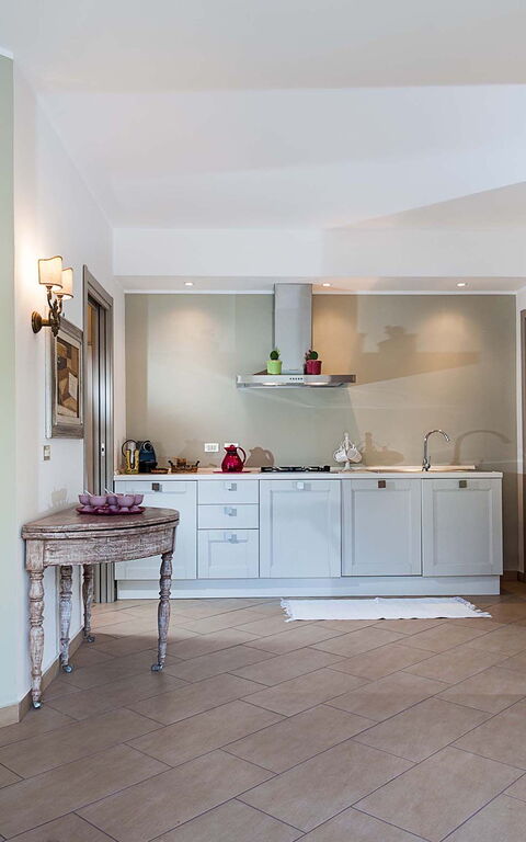 Villa Montefiore: Küche, Wohnzimmer