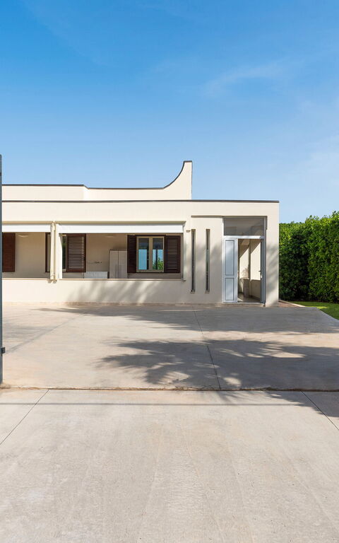 Stella Maris: Außen, Draussen, Haupteingang