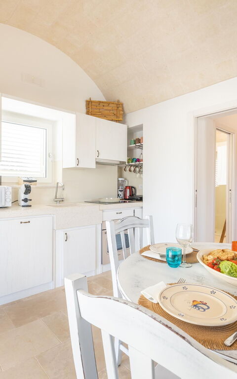 Trullo Adea: Esszimmer, Küche