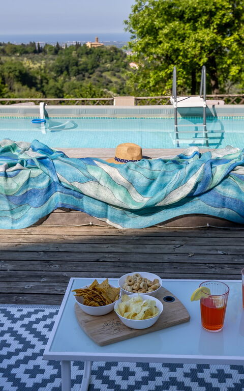 La Nocciola: Ansichten, Draussen, Schwimmbad