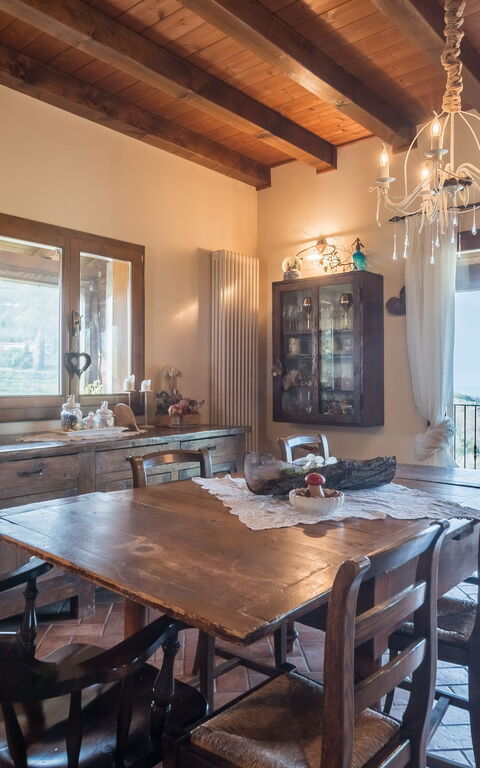 La Nocciola: Esszimmer, Wohnzimmer