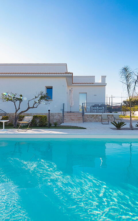 Villa Rita: Außen, Draussen, Schwimmbad