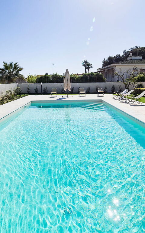 Villa Rita: Außen, Draussen, Schwimmbad