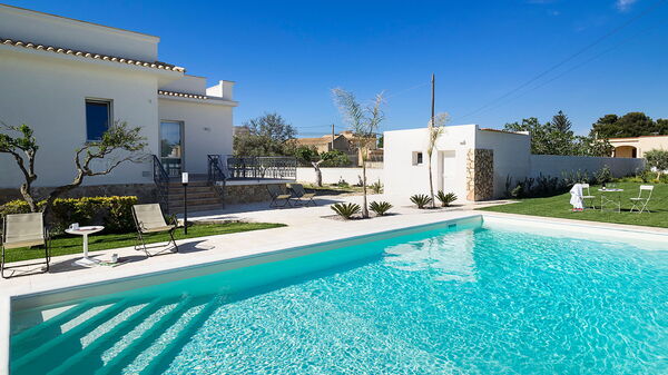 Villa Rita: Außen, Draussen, Garten, Schwimmbad