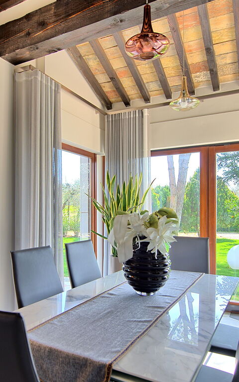 Villa Tagliaferri: Esszimmer