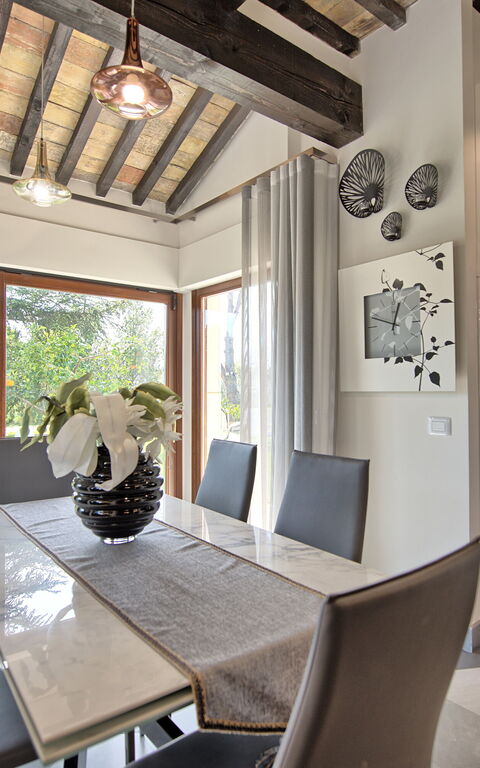 Villa Tagliaferri: Esszimmer