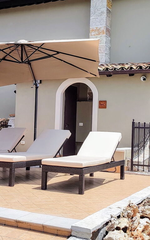 Villa Tagliaferri: Garten, Sommer